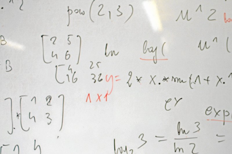 Taka matematyka to już kosmos. Ciężko jest nawet z prostym dodawaniem i odejmowaniem