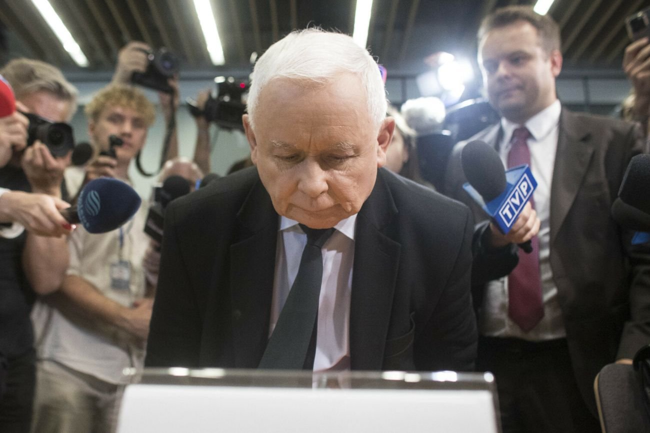 Jarosław Kaczyński ma ogromny problem po najnowszym sondażu partyjnym