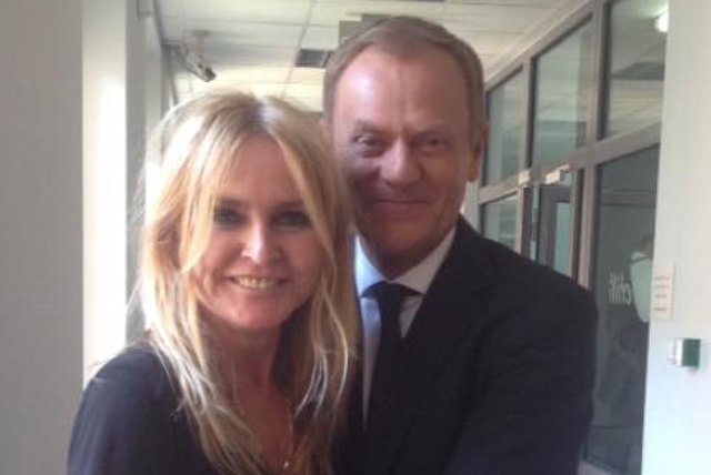 Monika Olejnik opublikowała na Facebooku zdjęcie, jakie zrobiła sobie z Donaldem Tuskiem