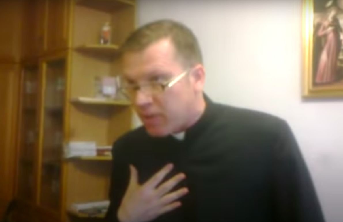 Marcin nagrał zachowanie księdza, który odmawiał informacji dotyczących dokonania apostazji i atakował matkę chłopaka