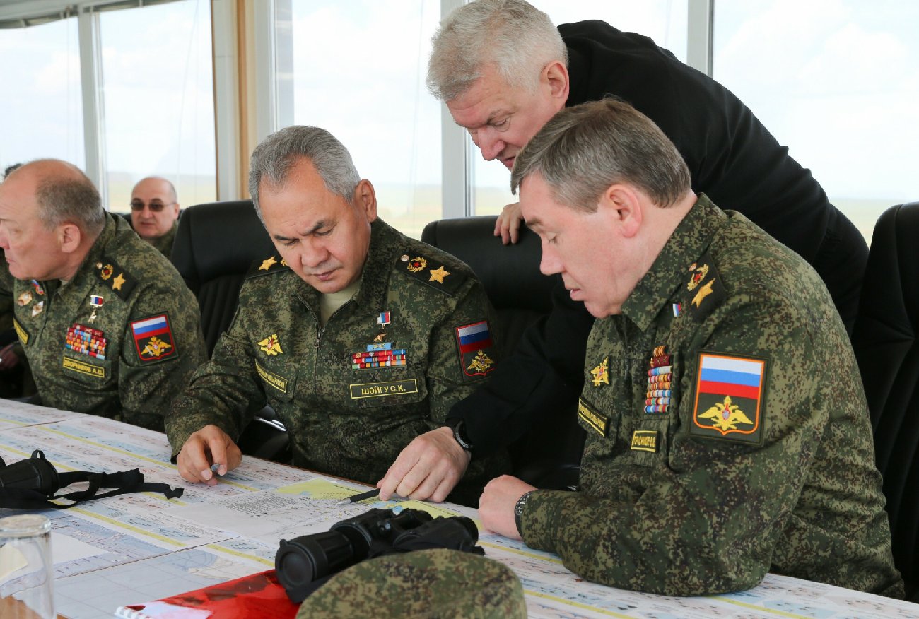 Rosja. Ostatni zwolennik Putina Siergiej Szojgu zapadł się pod ziemię