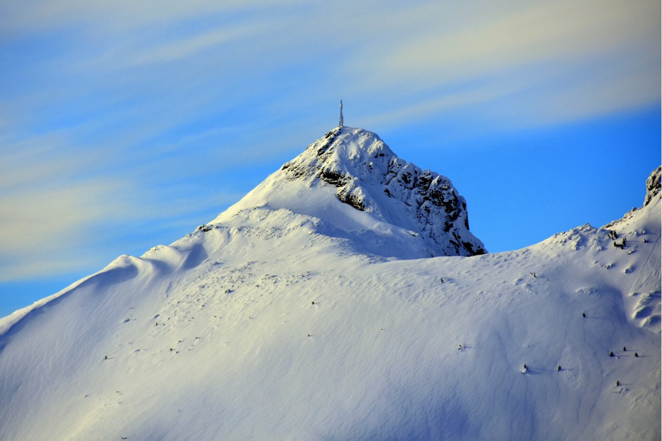 Turyści odpalili fajerwerki na Giewoncie.