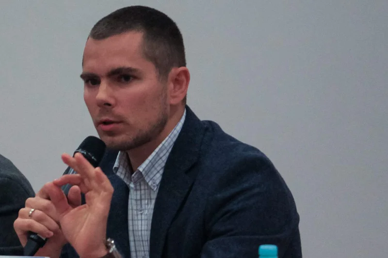 Piotr Zychowicz ostrzega czytelnika, że ma konserwatywne poglądy, a mimo to zabrał się za mit Żołnierzy Wyklętych. Porównał ich do żydowskich powstańców z ŻOB!