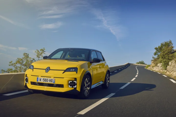 Renault ogłosiło wyniki sprzedaży za 2024 rok.