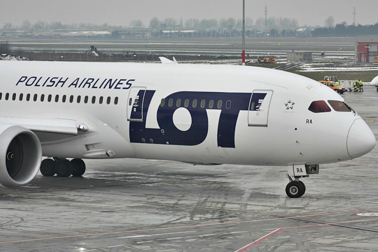 PLL LOT odwołało swoje loty do Izraela, tak jak większość linii lotniczych