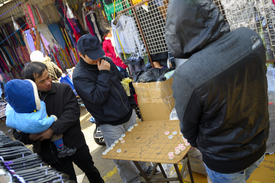 Targowisko „Jarmark Europa” na terenie dawnego Stadionu Dziesięciolecia w Warszawie. Obecnie w tym miejscu stoi Stadion Narodowy