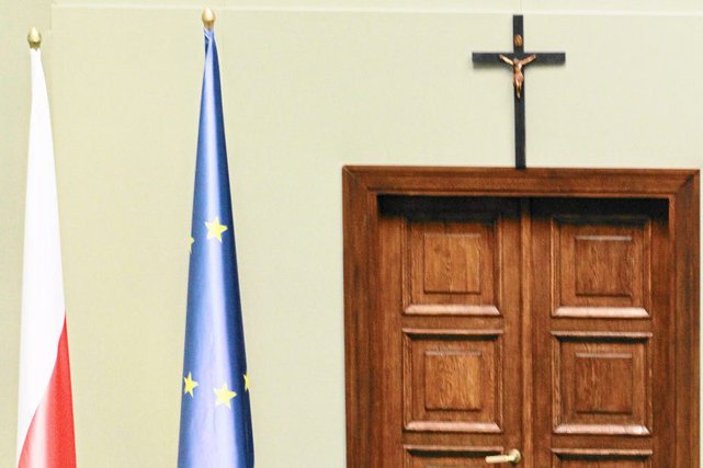 Posłowie Ruchu Palikota siłą zdejmą krzyż wiszący w Sejmie?