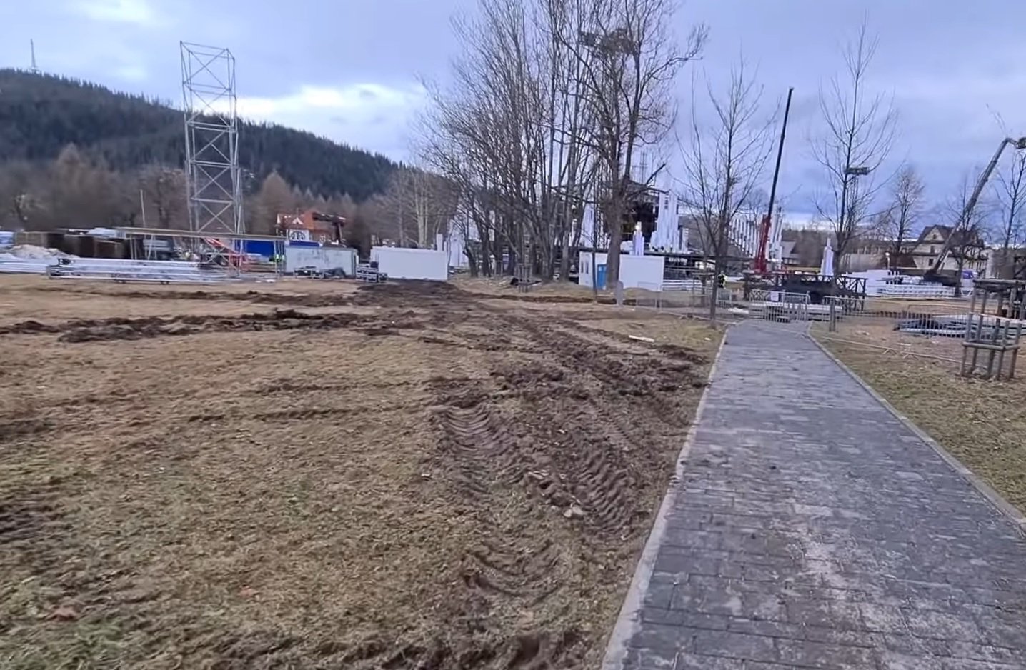 Równia Krupowa już nie wygląda tak ładnie jak przed "Sylwestrem Marzeń".