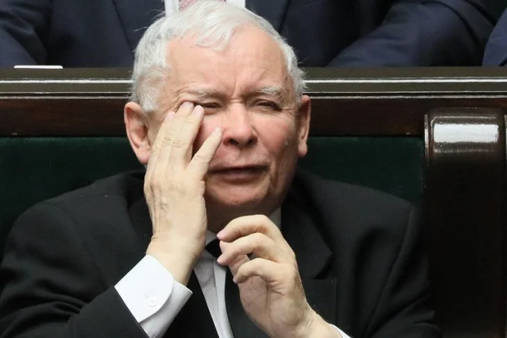 Polska spadła w rankingu demokracji przez działania PiS.