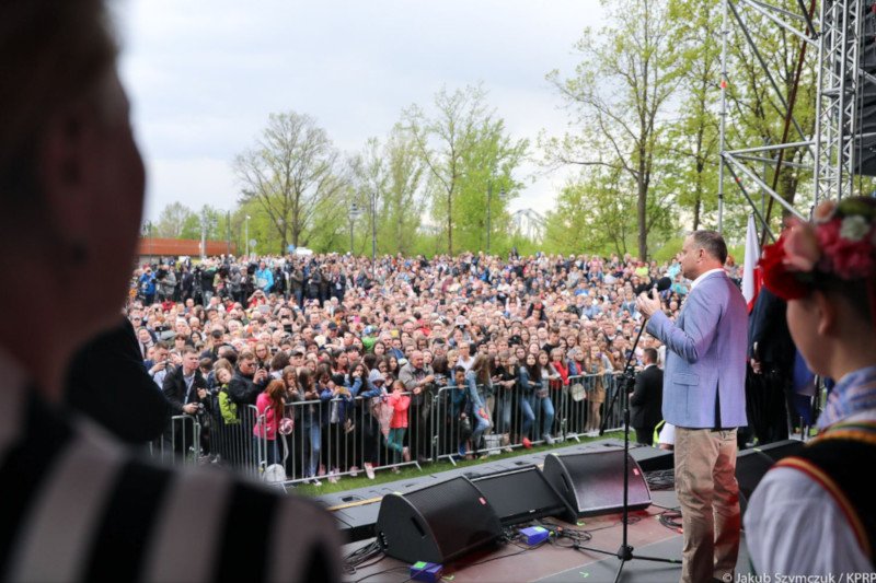 Prezydent Andrzej Duda: – Możemy śmiało mówić: Europa to my! Jesteśmy jej częścią. Jesteśmy Europejczykami od czasów Mieszka I i zawsze nimi będziemy.