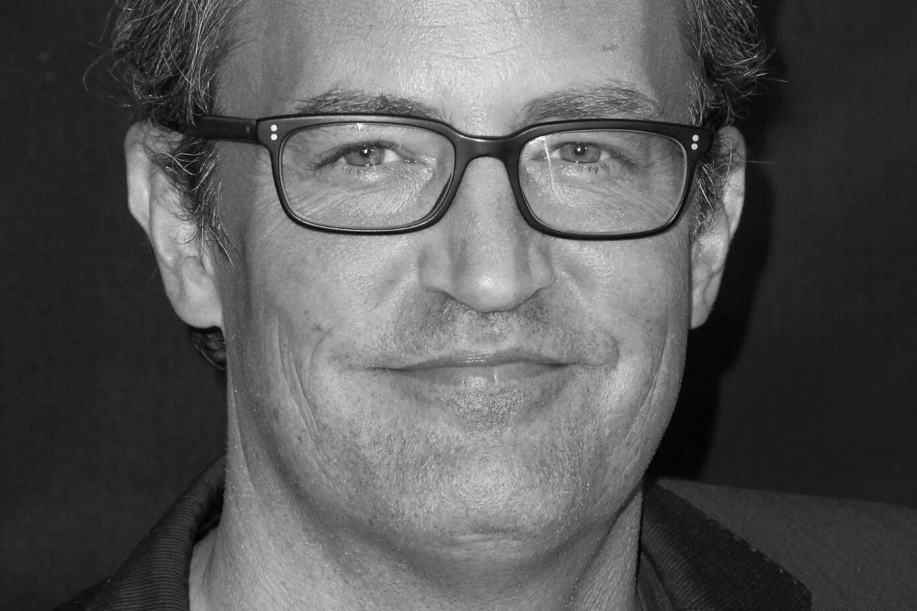 Matthew Perry nie żyje.