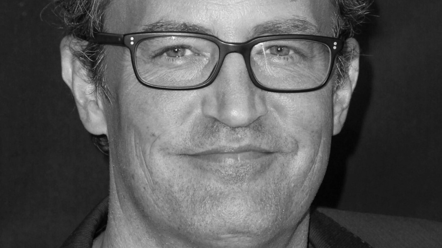 Matthew Perry nie żyje.