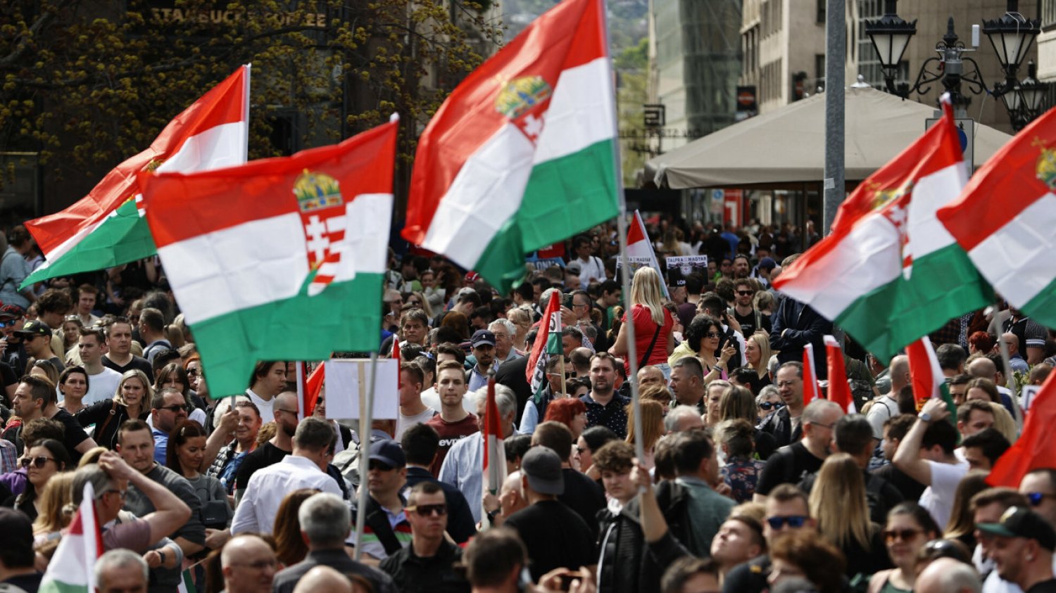 6 kwietnia tysiące Węgrów wzięło udział w antyrządowym proteście.