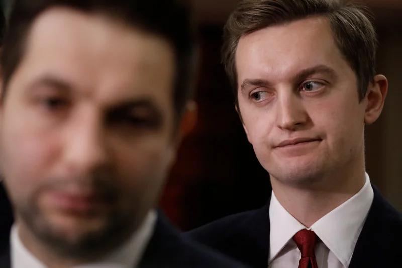 Konferencja Patryka Jakiego ws. ulicy gen. Fieldorfa "Nila" w Żyrardowie.