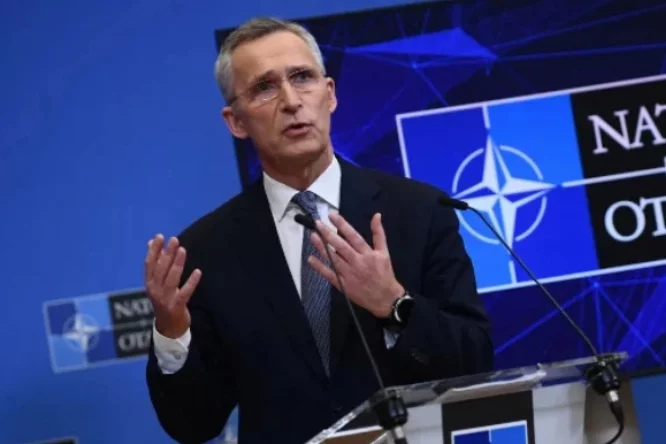 Szef NATO mówi, że inwazja na Ukrainę się rozszerza.