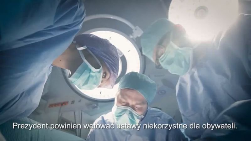 PO wyemitowała mocny spot, w którym żąda od prezydenta Andrzeja Dudy zawetowania tzw. ustawy o miliardach dla TVP.