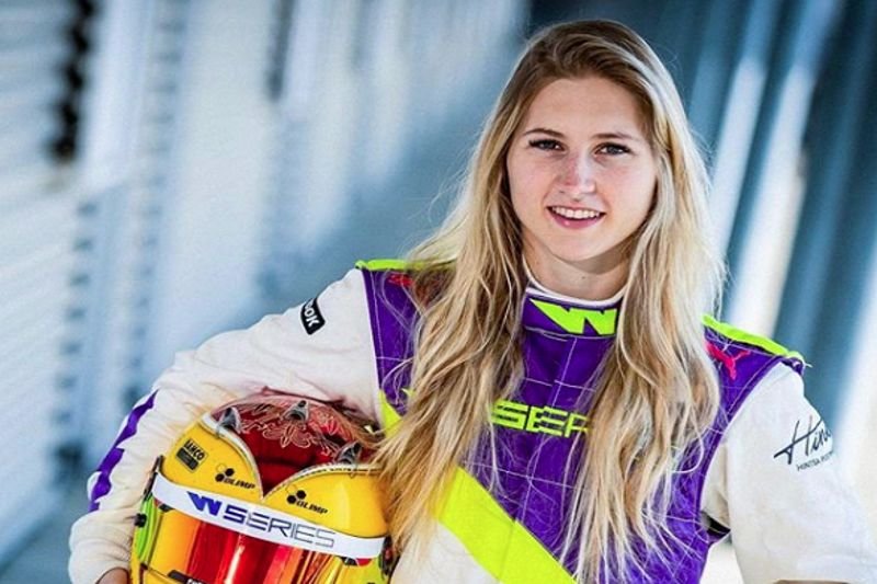 Polka Gosia Rdest zajęła dziewiąte miejsce w pierwszym wyścigu żeńskiej wersji Formuły 1.