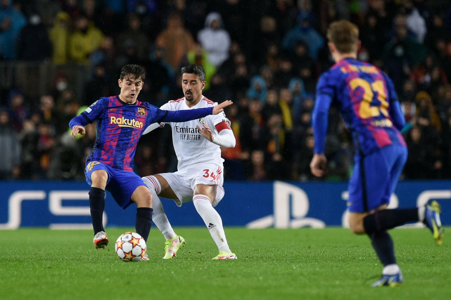 Barcelona nie jest już tak chaotyczna, jak kilka tygodni temu, ale i tak ma problemy w LM