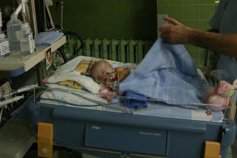 W Instytucie Centrum Zdrowia Matki Polki w Łodzi lekarze ratują noworodki z poważnymi wadami serca.
