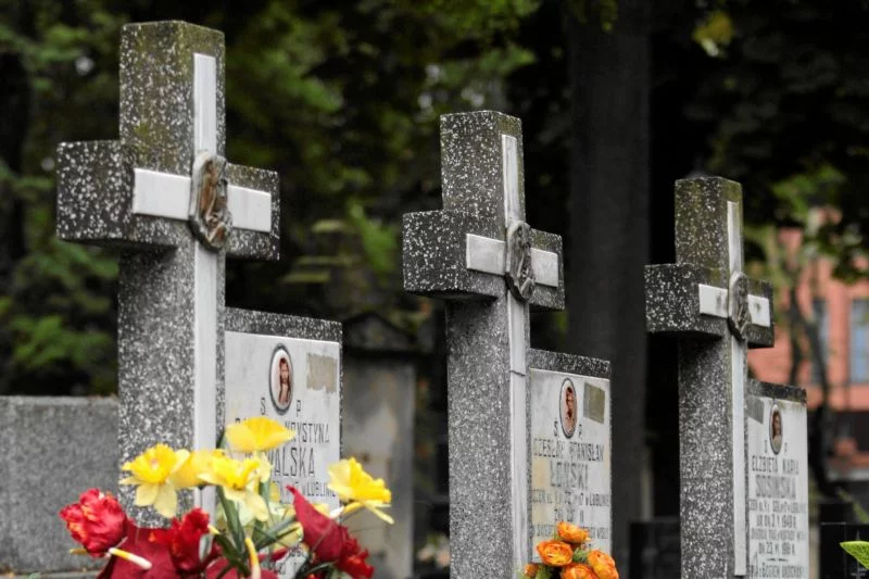 Dlaczego ludzi w żałobie zwykle bywają osamotnieni? Zmienić to chce Fundacja Nagle Sami, którą założyła Olga Morawska.