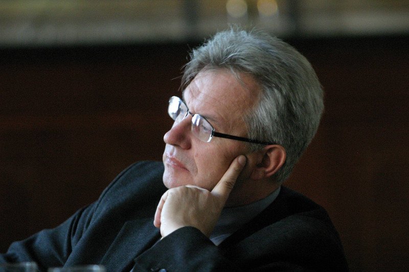 Krzysztof Michałkiewicz jest wiceministrem pracy i Pełnomocnikiem Rzadu ds. Osób Niepełnosprawnych