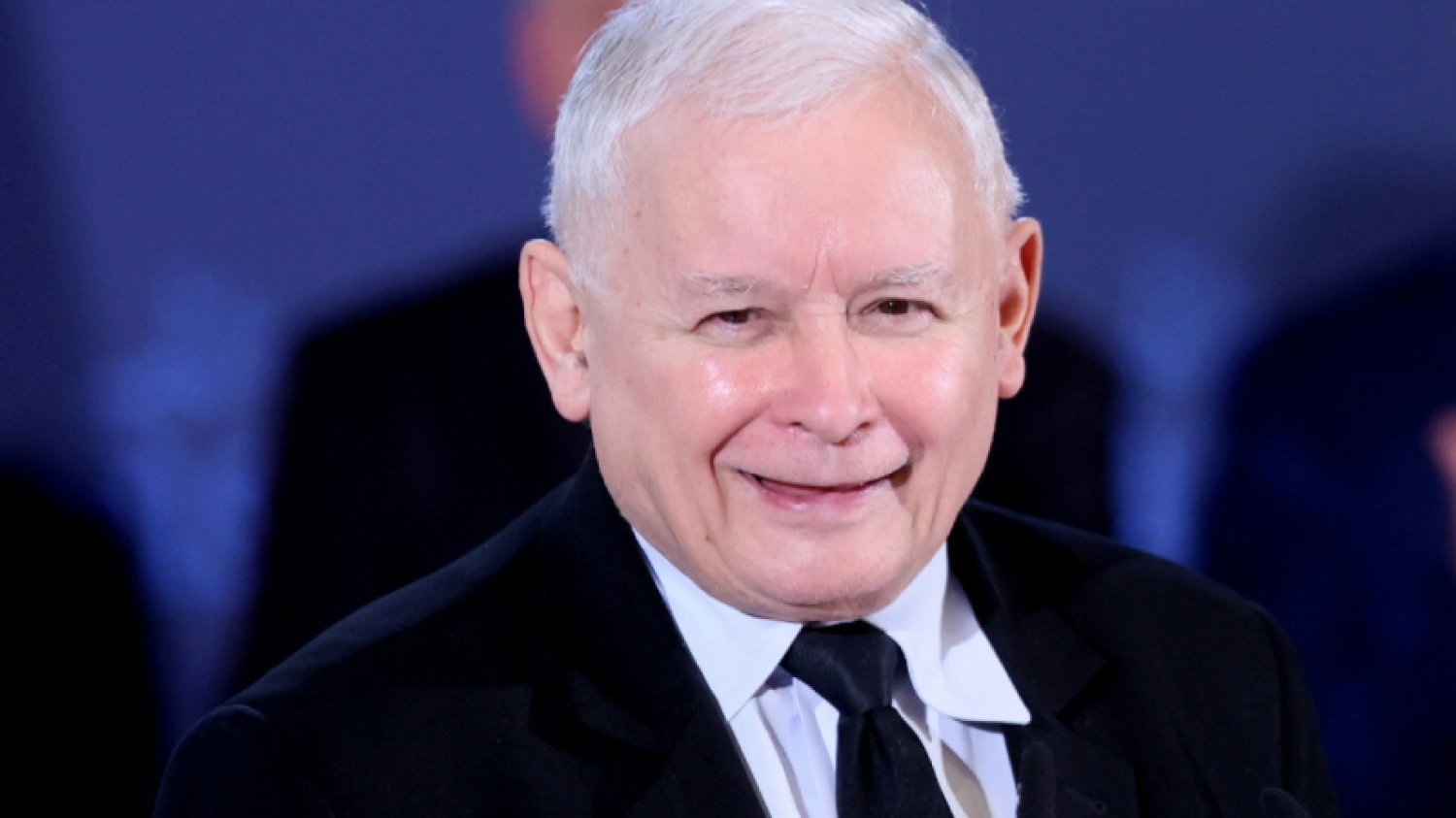 Więcej lokali wyborczych blisko kościołów. Jarosław Kaczyński w Puławach