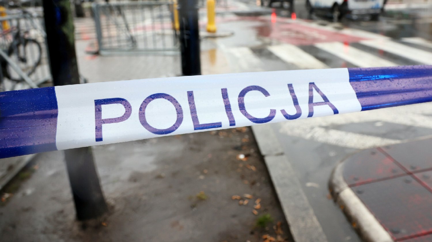Ciało 15-latki leżało pod blokiem. Wśród przesłuchanych chłopak zmarłej.