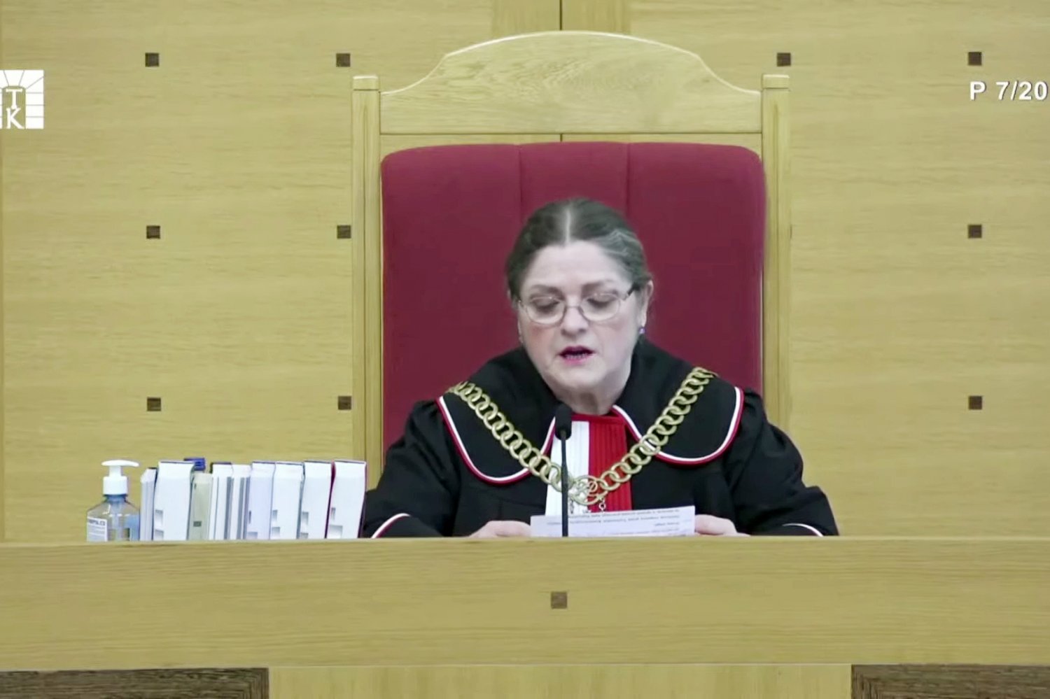 Rozprawa Trybunału Konstytucyjnego ws. respektowania decyzji TSUE została przerwana do 13 maja.