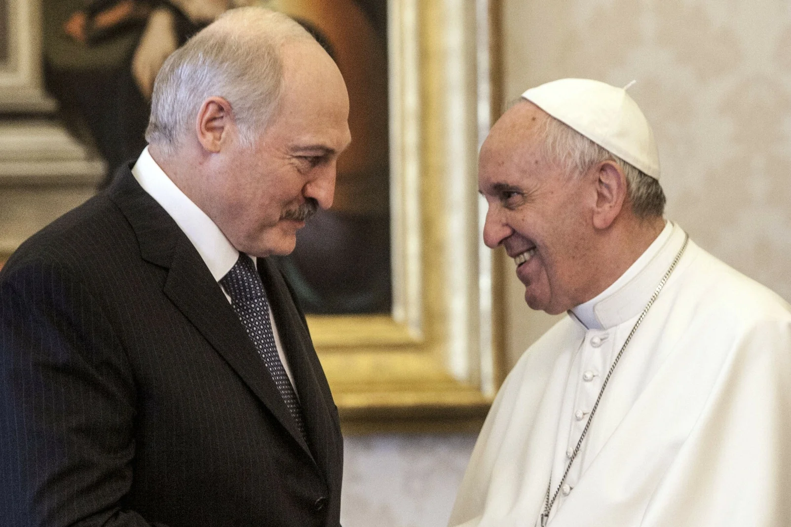 Białoruski dyktator z papieżem Franciszkiem.