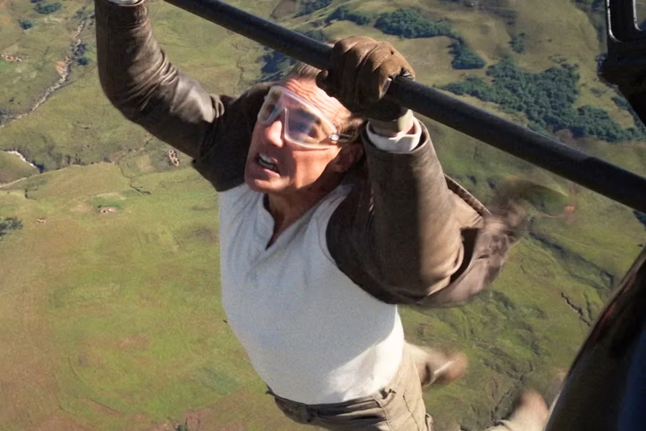 Tom Cruise w filmie "Mission Impossible - The Final Reckoning"