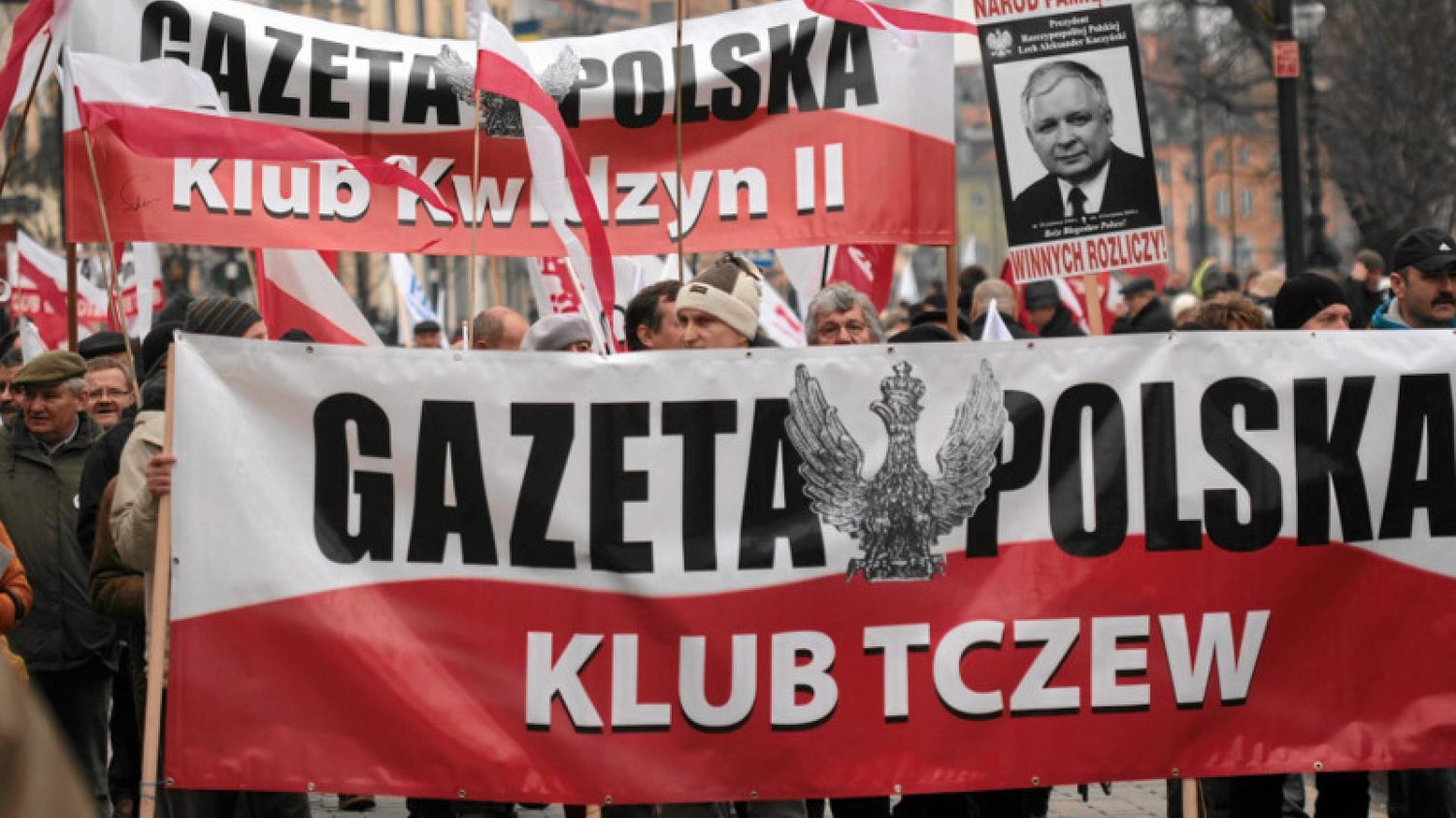 Zwolennicy PiS chcą wyjść na ulice i pokazać swoją siłę