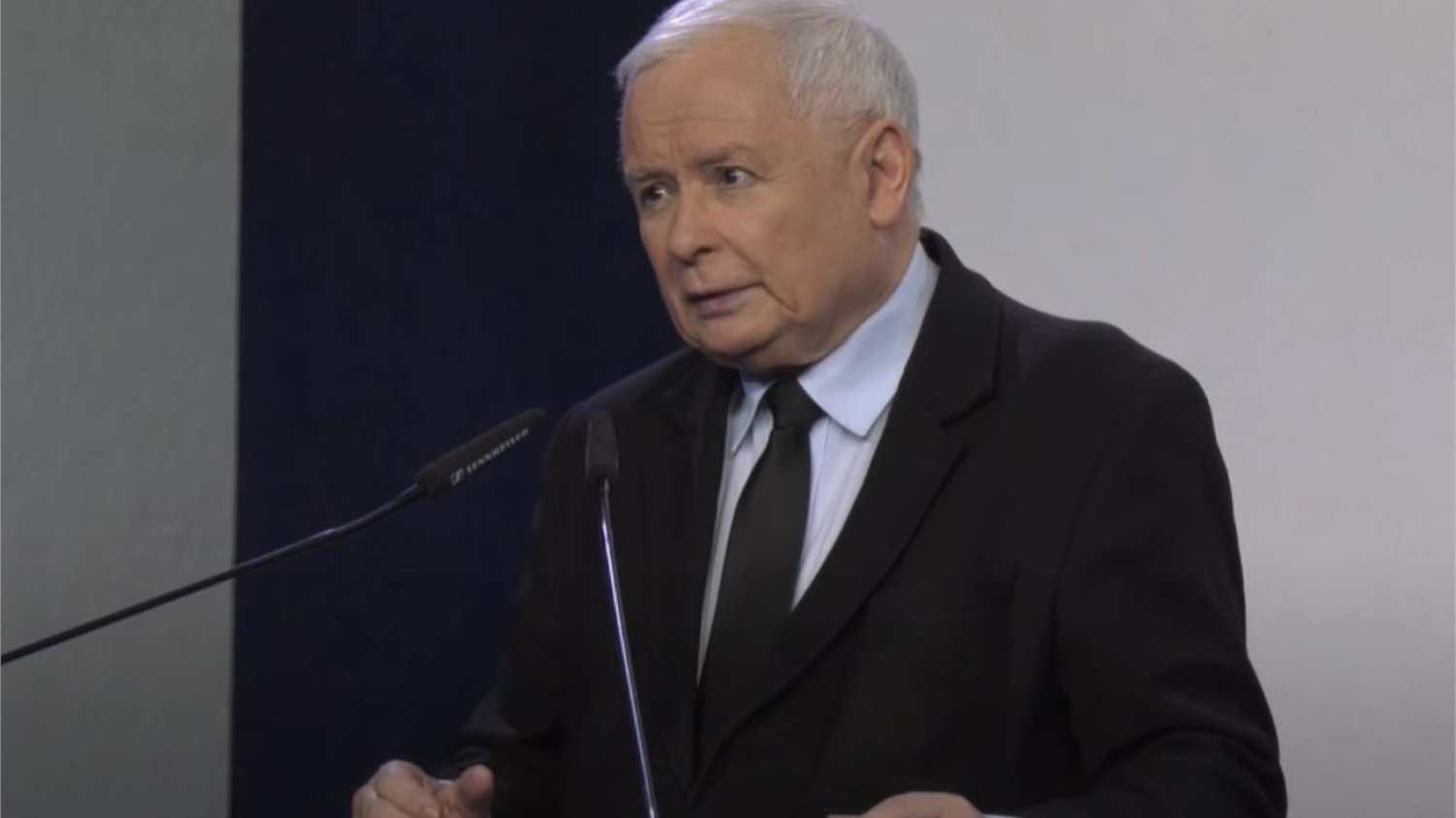 Jarosław Kaczyński oskarża Donalda Tuska ws. reparacji.