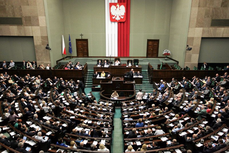 W Sejmie trwa walka o..miejsca na sali posiedzeń.