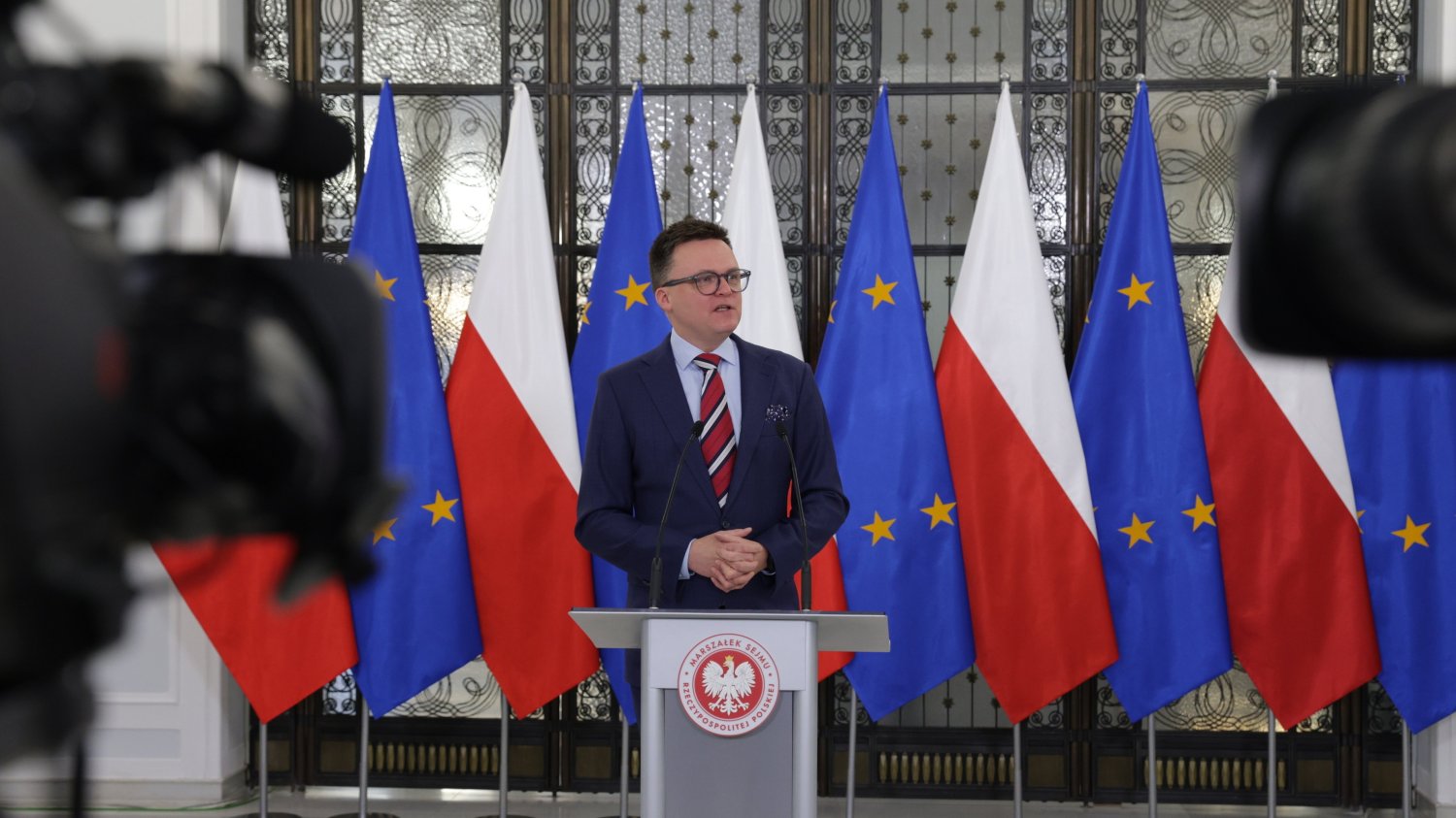 "Są wątpliwości". Hołownia zapowiedział, co zrobi po decyzji SN