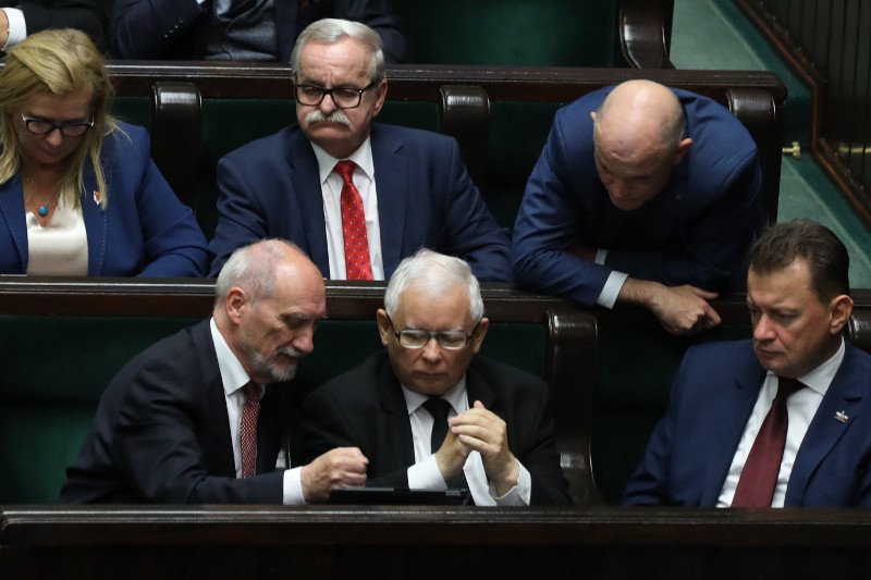 Konflikt w Zjednoczonej Prawicy nie jest skutkiem ustawy dotyczącej ochrony zwierząt, to był jedynie katalizator - mówią w PiS.