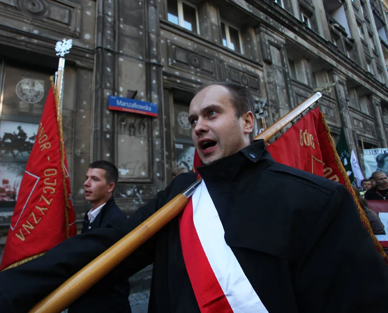 POLSKA BIAAAAAAAAŁO-CZEEEERWONI