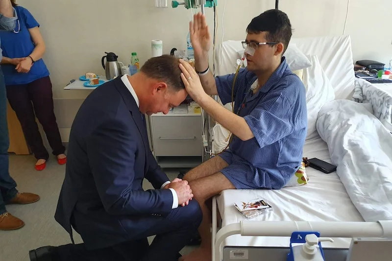 Andrzej Duda odwiedził chorego księdza Michała Łosa.