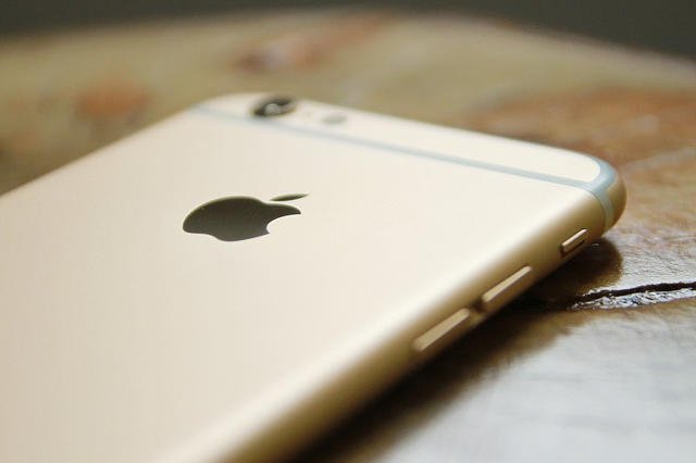 Apple wypuściło aktualizację systemu urządzeń i rozwścieczyło klientów