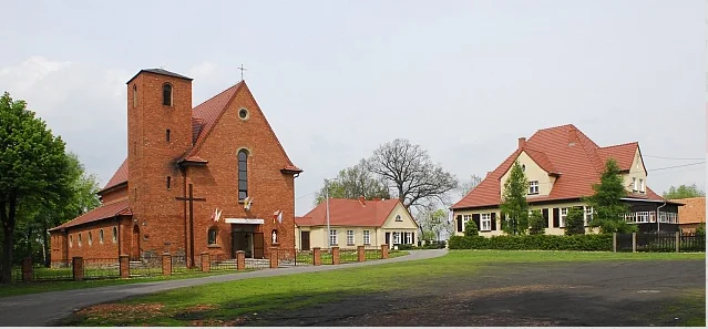 Najstarszy rejon Jaraczewa - Cerekwice, w którym znajduje się stary zespół kościelny.
