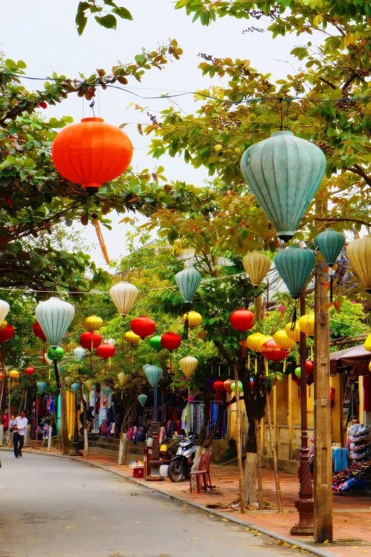 Lampiony w Hoi An. Zdjęcie z bloga [url=http://nasigoreng.pl] NasiGoreng.pl [/url]