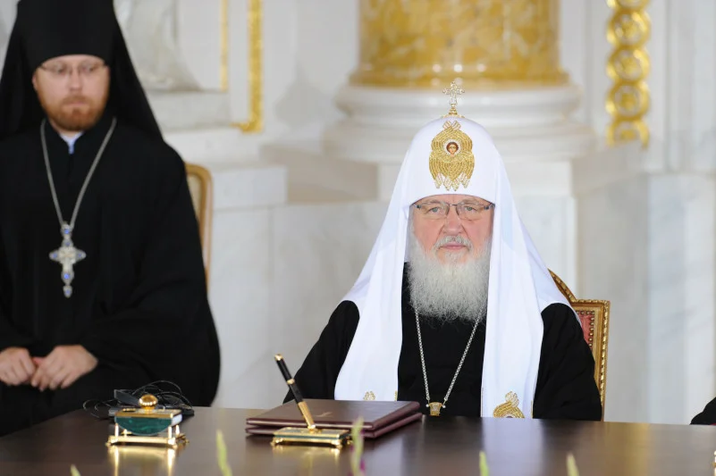 "Rosja nigdy nikogo nie zaatakowała". Komisja Europejska proponuje sankcje wobec patriarchy Moskwy Cyryla I