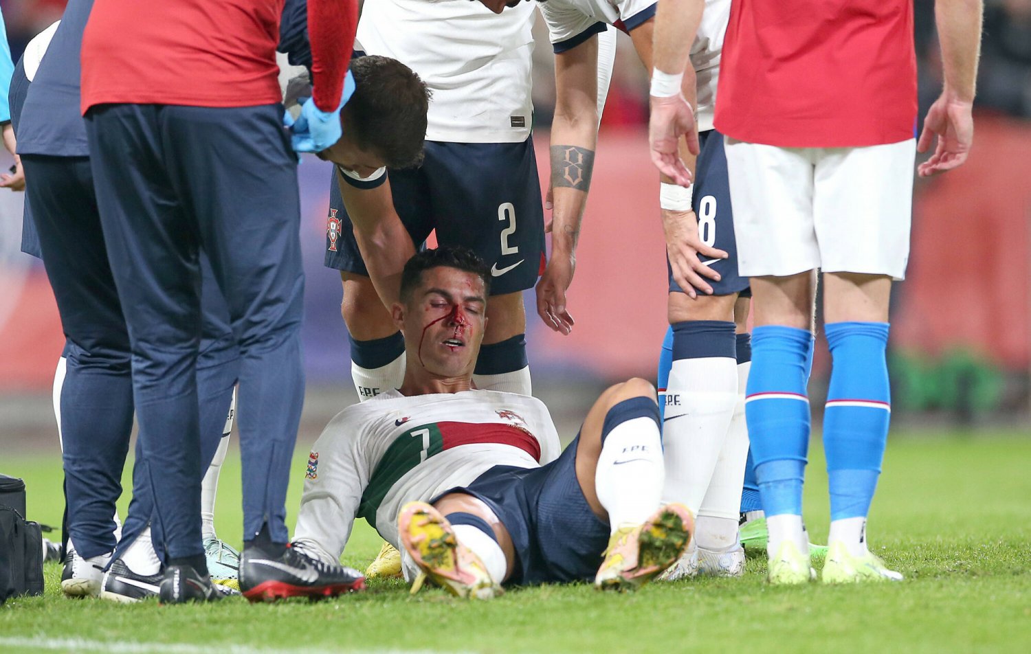 Cristiano Ronaldo we krwi, ciężko zapłacił za triumf Portugalii. Sensacyjna wpadka Hiszpanii