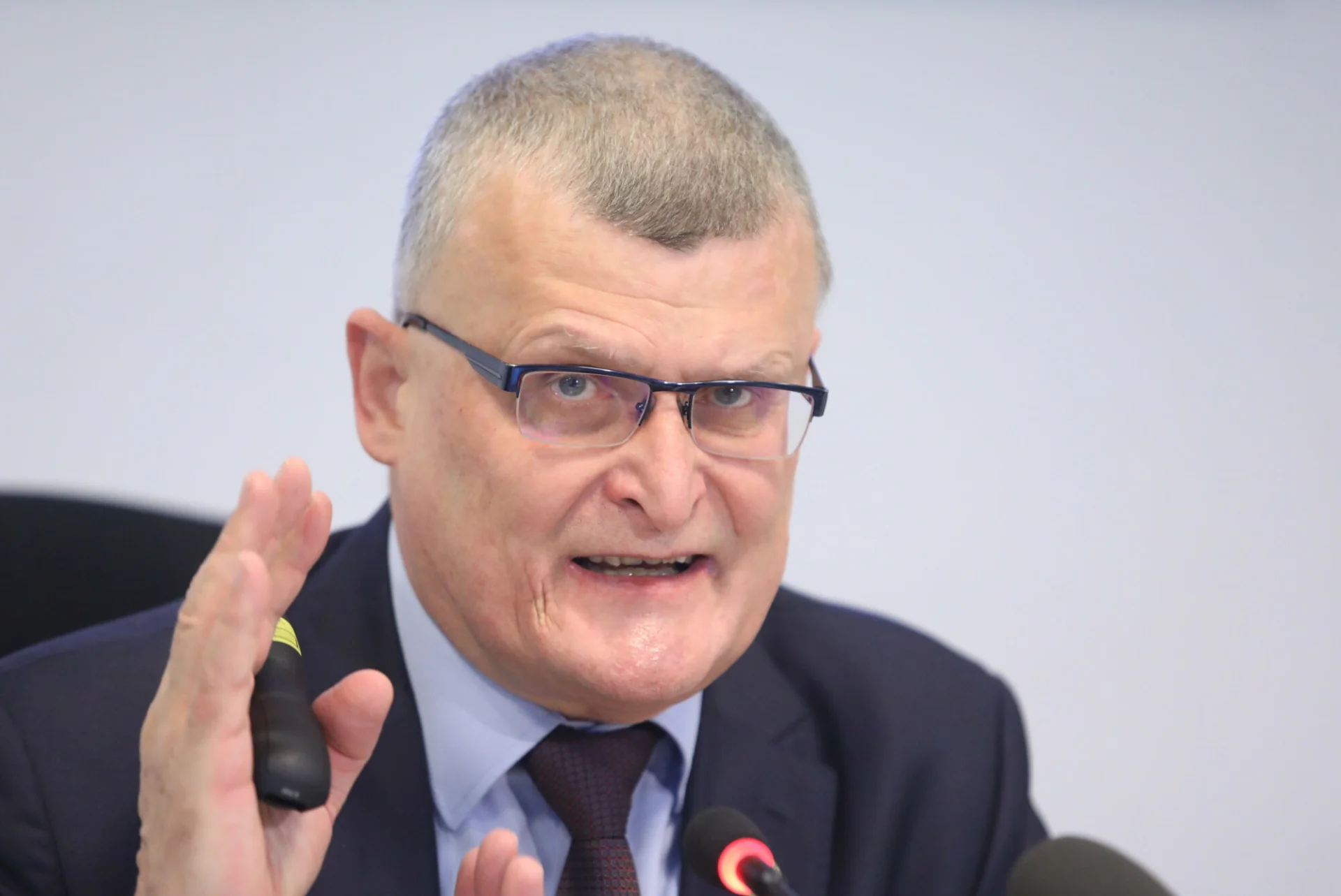 Paweł Grzesiowski skomentował ostatnie statystyki hospitalizacji z powodu COVID-19 oraz podejście do tych liczb Ministerstwa Zdrowia.