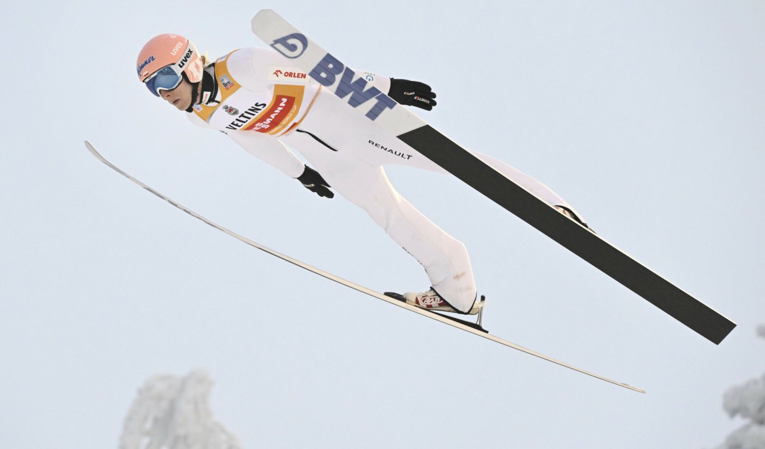 Fenomenalny skok Dawida Kubackiego. Polak deklasuje rywali na półmetku zawodów!