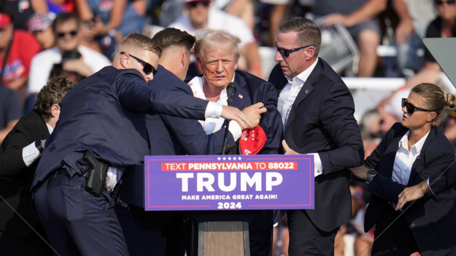 Na Secret Service sypią się gromy po zamachu na Donalda Trumpa. Pytamy byłego szefa BOR, jak zabezpiecza się VIP-ów zamach na Donalda Trumpa