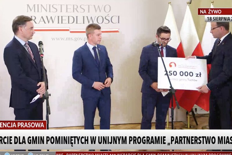 Zbigniew Ziobro zapowiedział wsparcie dla gmin "wolnych od LGBT".