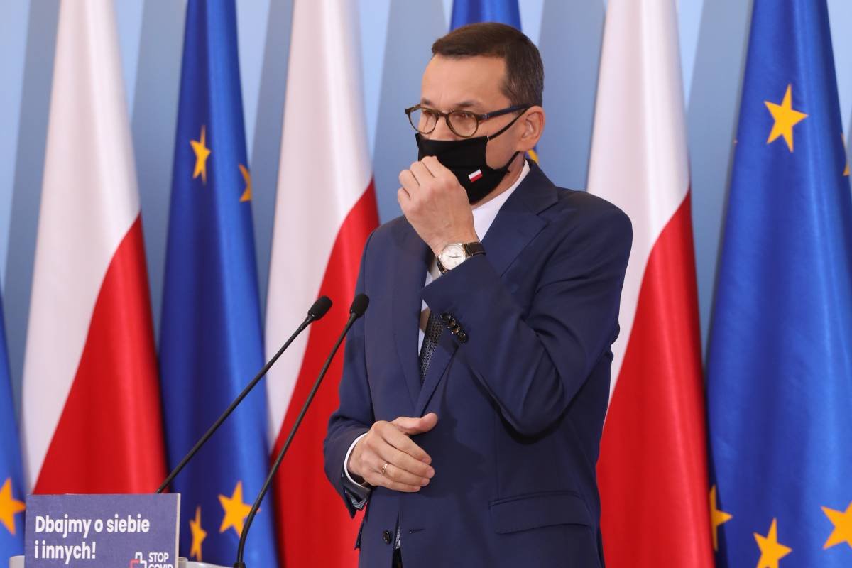 Mateusz Morawiecki próbował zrzucić winę na Senat w zakresie pomocy dla firm. Dostał mocną odpowiedź od polityków opozycji.
