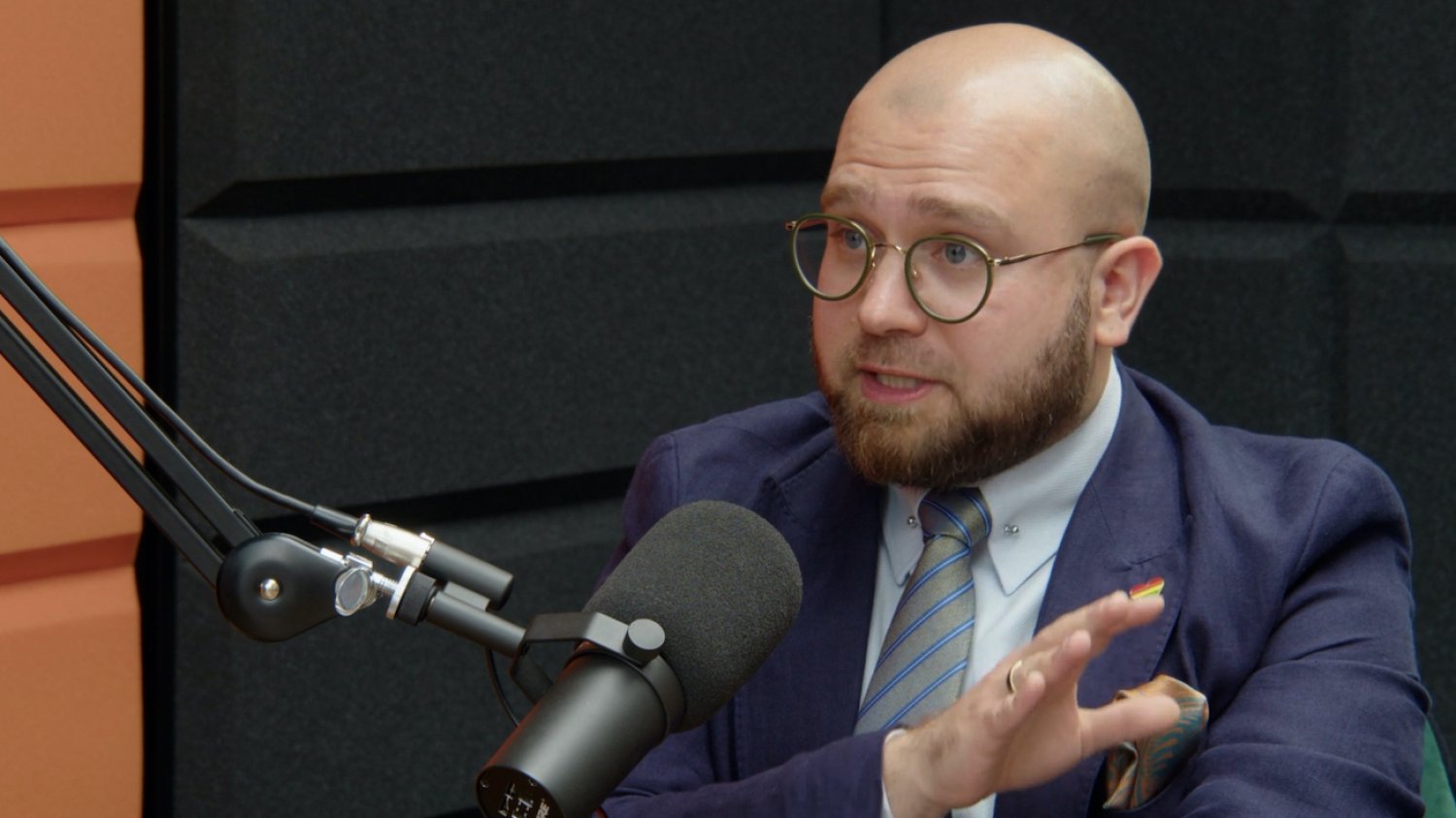 Podcast poliTYka. Adwokat Maciej Pawelec-Jakowiecki w studio naTemat komentuje sprawę ks. Andrzeja Dębskiego, do niedawna rzecznika kurii w Białymstoku, który wysyłał wulgarne wiadomości obcym kobietom.