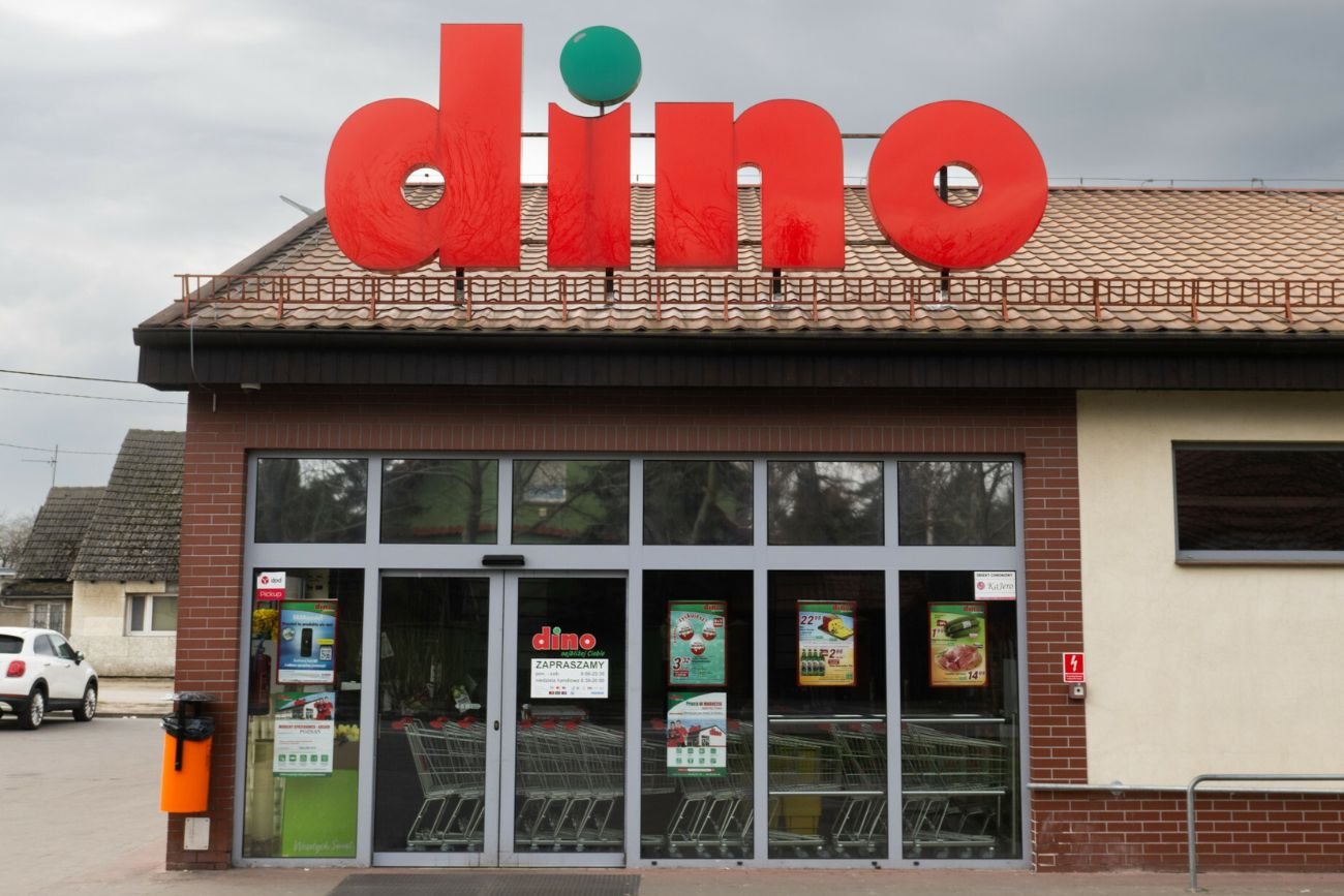 Promocja w Dino na kawę i herbatę. Można zaoszczędzić na zakupach.