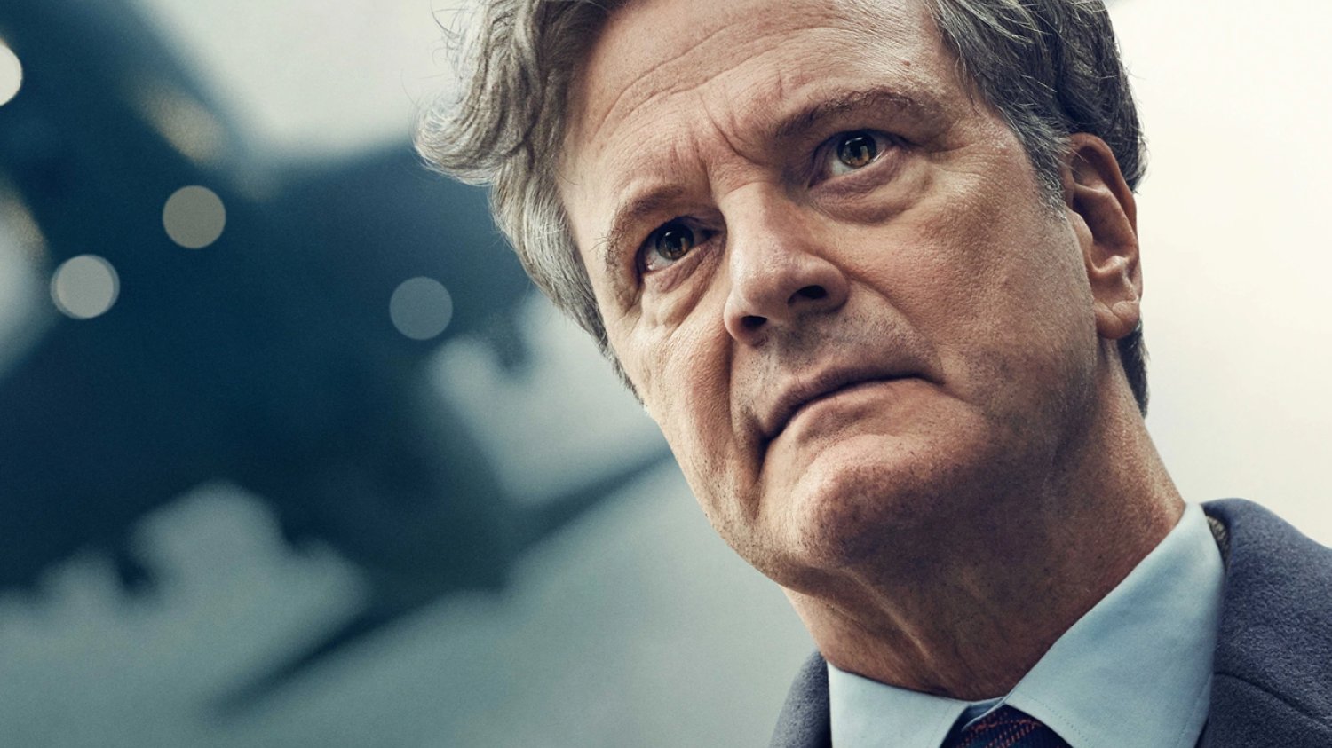 Colin Firth gra mało w "Bridget Jones 4". Za to jest go dużo w tym serialu katastroficznym Gdzie obejrzeć serial "Lockerbie: W poszukiwaniu prawdy" z Colinem Firthem?